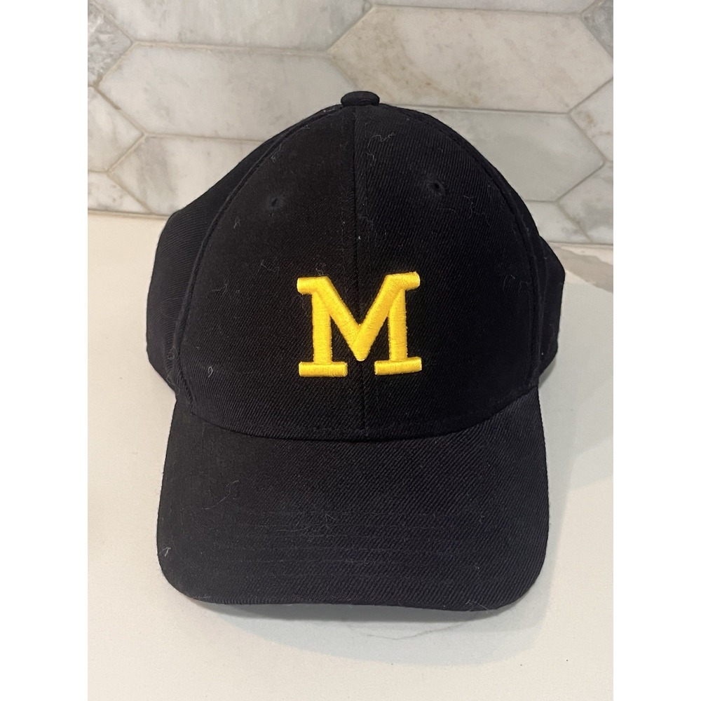 Adidas Michigan Wolverines Adjustable Strap Navy Blue Hat Youth‎ Size